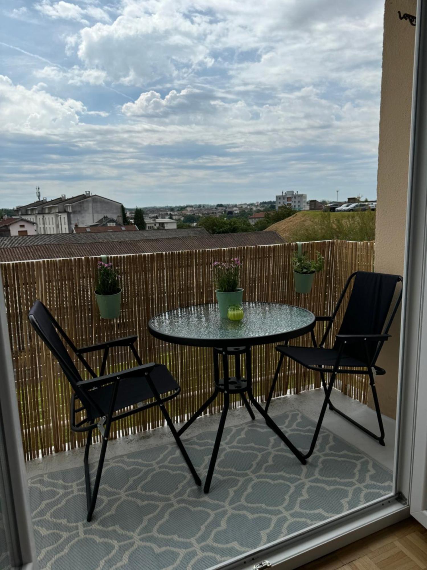 Chaleureux Et Spacieux T3 Apartment *
